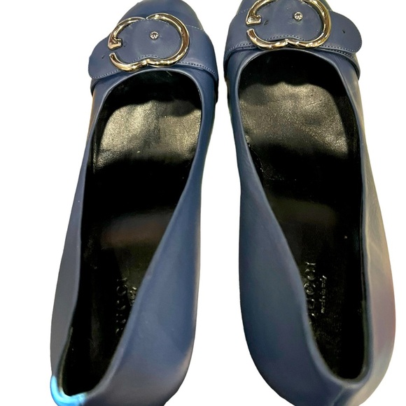 Gucci shoes for women size 9US. Beautiful blue color . - Picture 4 of 11